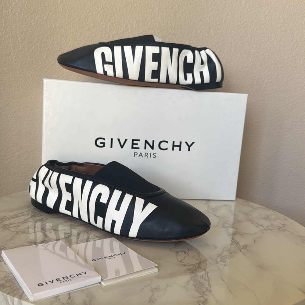 Givenchy Paris Rivington Flats